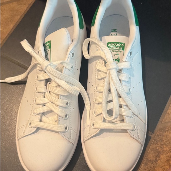 Adidas Stan Smith Women’s - Picture 5 of 6